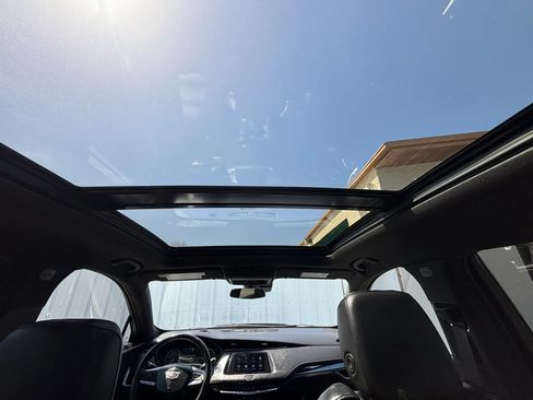 Used 2022 Cadillac XT4 Luxury w/ Cold Weather Package FWD image 53