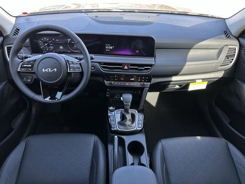 New 2026 Kia Seltos EX image 12