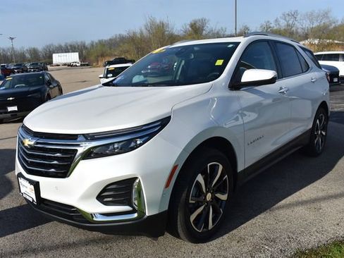 Used 2023 Chevrolet Equinox Premier image 6