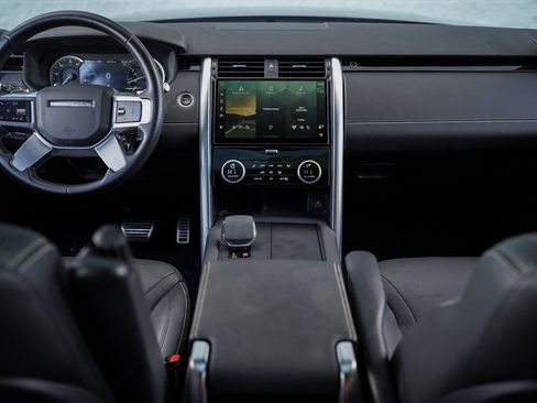 Used 2023 Land Rover Discovery S R-Dynamic image 20