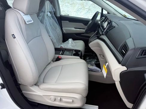 New 2026 Honda Odyssey EX-L image 11