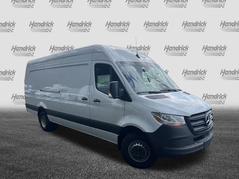 New 2025 Mercedes-Benz Sprinter 3500 image 2