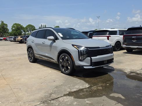 New 2026 Kia Sportage SX FWD image 2