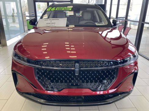 Used 2026 Lincoln Nautilus Reserve image 10