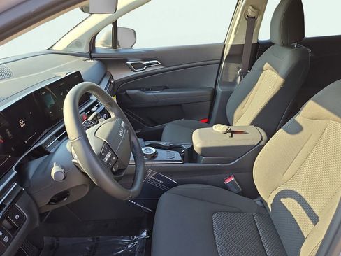New 2026 Kia Sportage S image 18