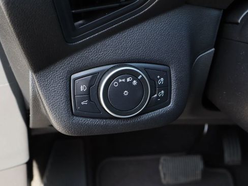 Used 2019 Ford Escape SE FWD image 12