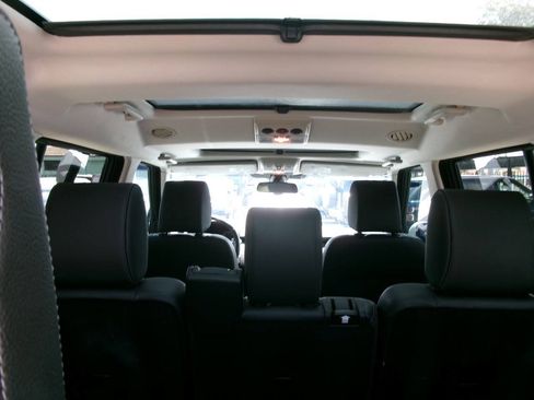 Used 2015 Land Rover LR4 HSE AWD/4WD image 17