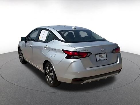 Used 2025 Nissan Versa SV FWD image 9