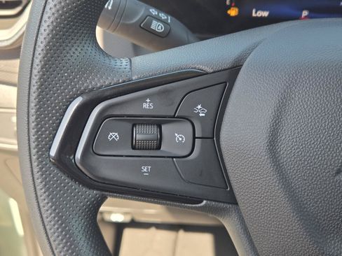 Used 2025 Chevrolet TrailBlazer LS w/ LS Convenience Package FWD image 17