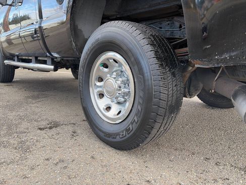 Used 2002 Ford F250 XL image 4