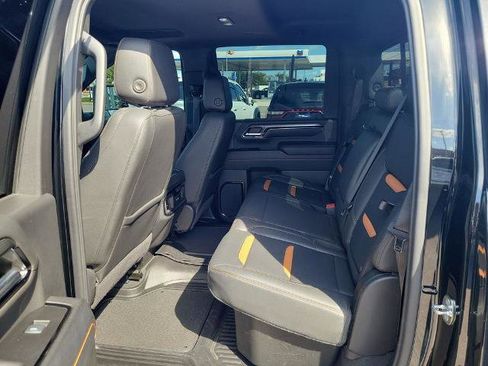 Used 2024 GMC Sierra 2500 AT4 w/ AT4 Premium Plus Package AWD/4WD image 12