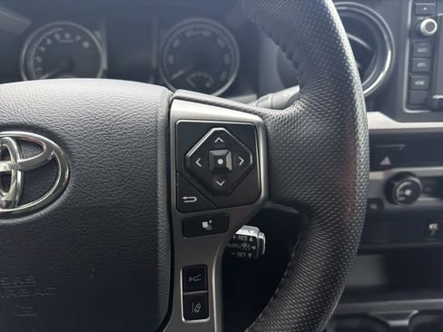 Used 2019 Toyota Tacoma SR5 image 20