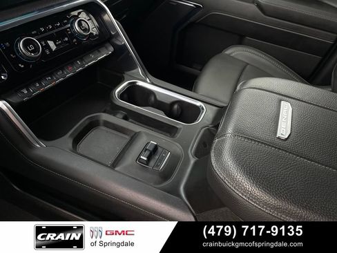 Used 2024 GMC Sierra 2500 Denali w/ Denali Reserve Package AWD/4WD image 19