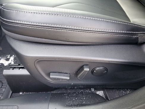 New 2026 Ford Escape SE w/ PHEV Premium Package image 11