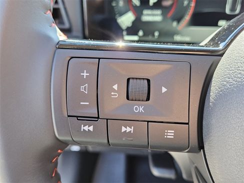 New 2026 Nissan Kicks SR image 23