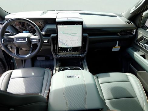 New 2026 GMC Yukon XL AT4 w/ AT4 Premium Plus Package image 25