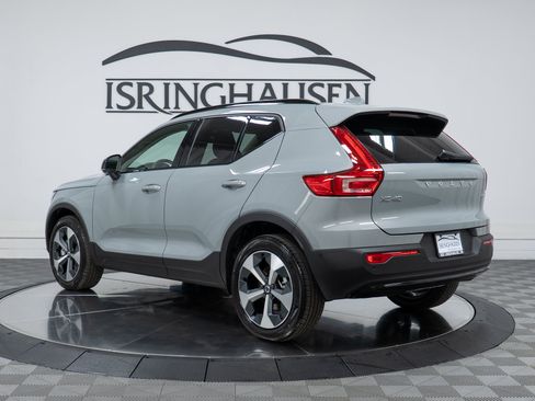 New 2026 Volvo XC40 B5 Plus w/ Protection Package Premier AWD/4WD image 7