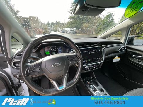 Used 2022 Chevrolet Bolt LT image 34
