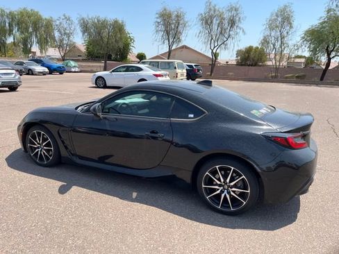 Used 2023 Toyota GR86 RWD image 2