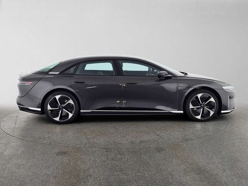 Used 2025 Lucid Air Touring AWD/4WD image 2