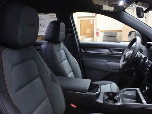 New 2026 GMC Terrain AT4 w/ Technology Package II AWD/4WD image 9