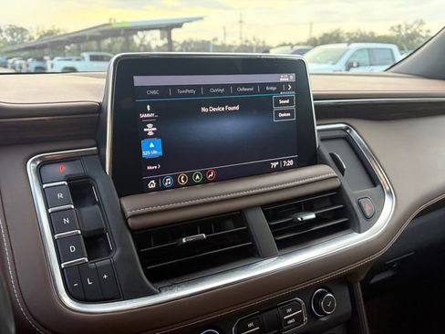 Used 2021 Chevrolet Tahoe High Country w/ Premium Package image 10