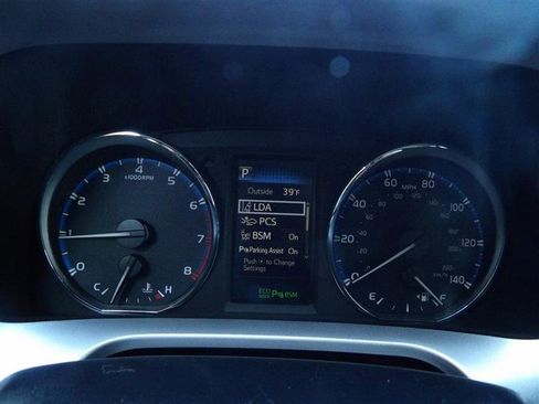 Used 2016 Toyota RAV4 XLE image 23