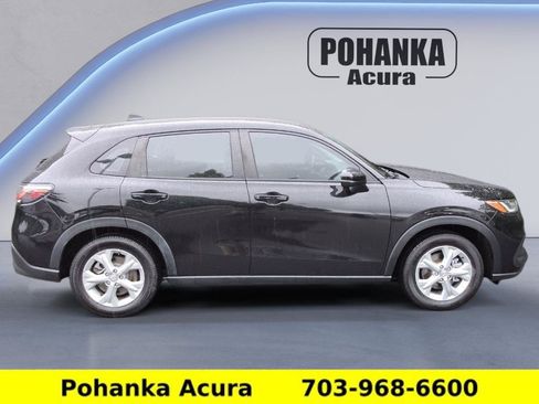 Used 2023 Honda HR-V LX image 8