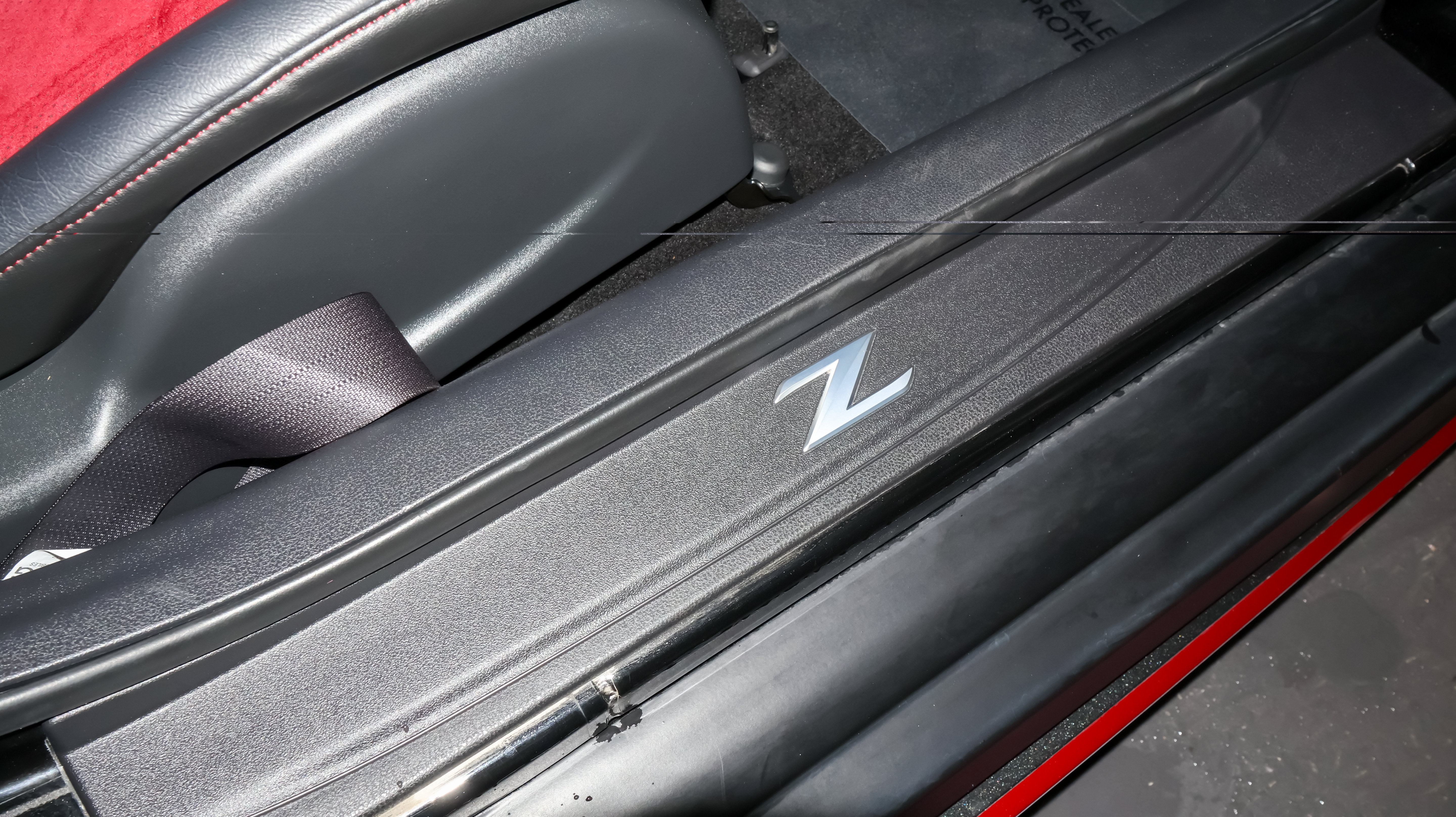 Used 2020 Nissan 370Z NISMO RWD image 44