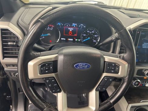 Used 2022 Ford F250 Lariat image 22