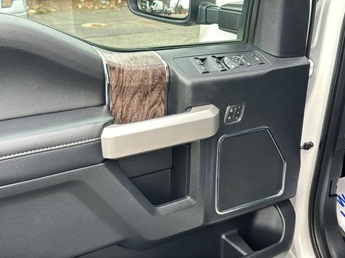 Used 2019 Ford F250 Lariat w/ Lariat Ultimate Package image 17