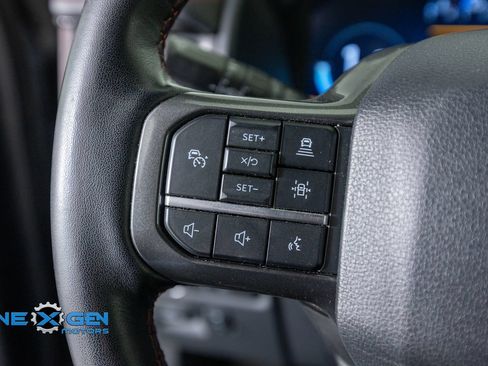 Used 2024 Ford Expedition Limited AWD/4WD image 14