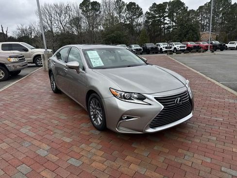 Used 2018 Lexus ES 350 w/ Premier Package image 38