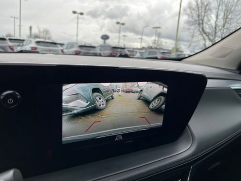 Used 2025 Buick Encore GX Preferred image 23