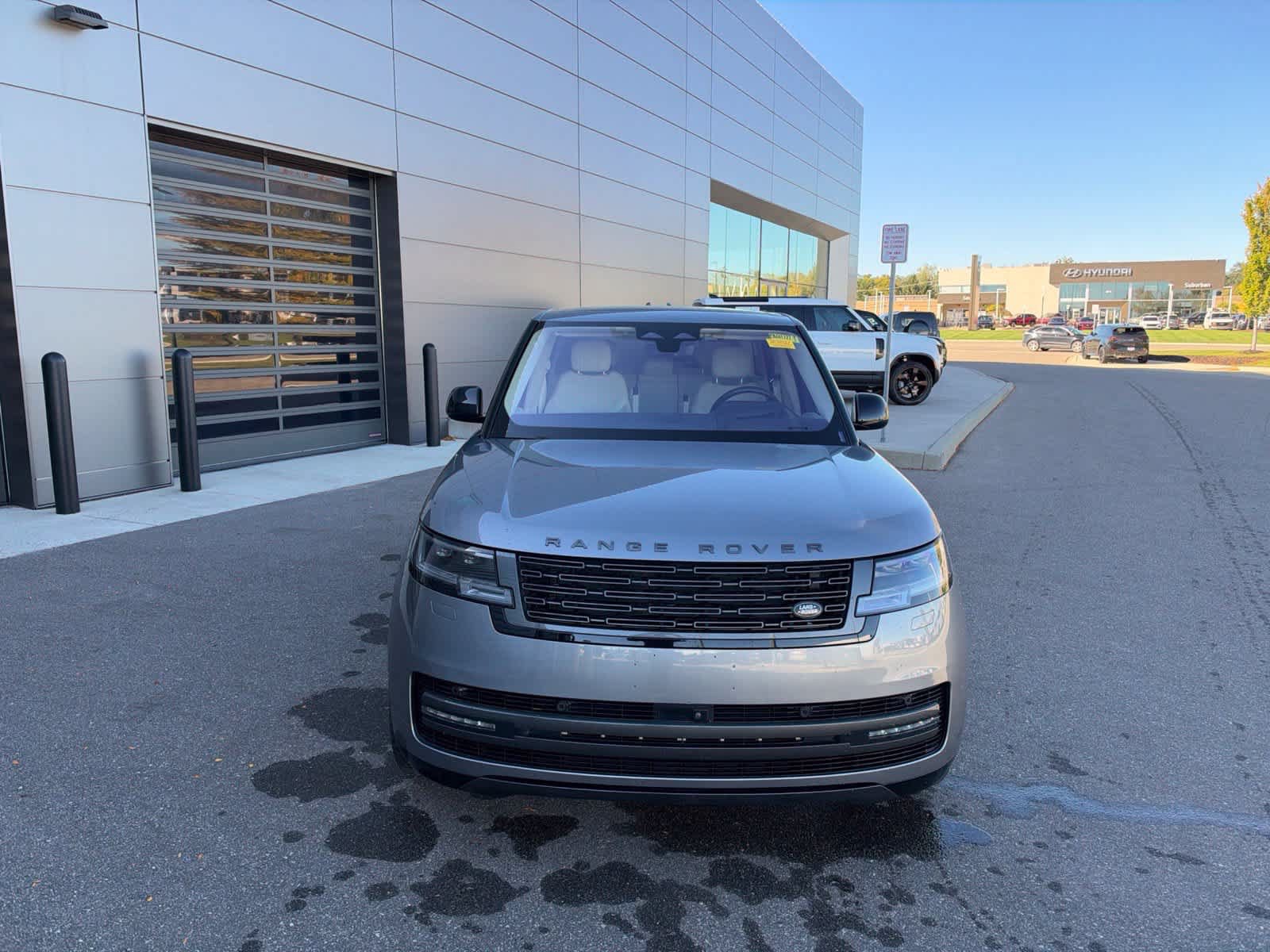 Used 2023 Land Rover Range Rover SE AWD/4WD image 8