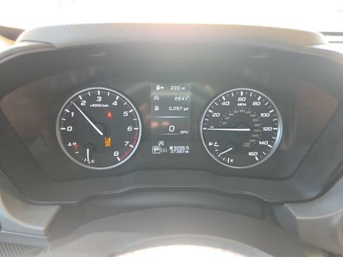 Used 2025 Subaru Crosstrek 2.5i Premium AWD/4WD image 2