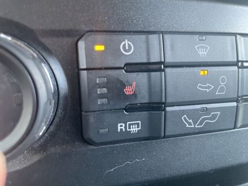 Used 2020 Ford F150 XLT w/ Equipment Group 302A Luxury AWD/4WD image 23