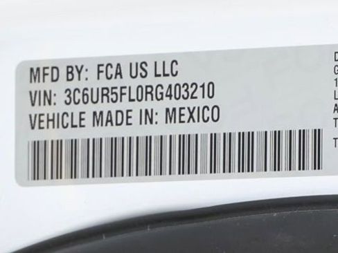 Used 2024 RAM 2500 Laramie image 31