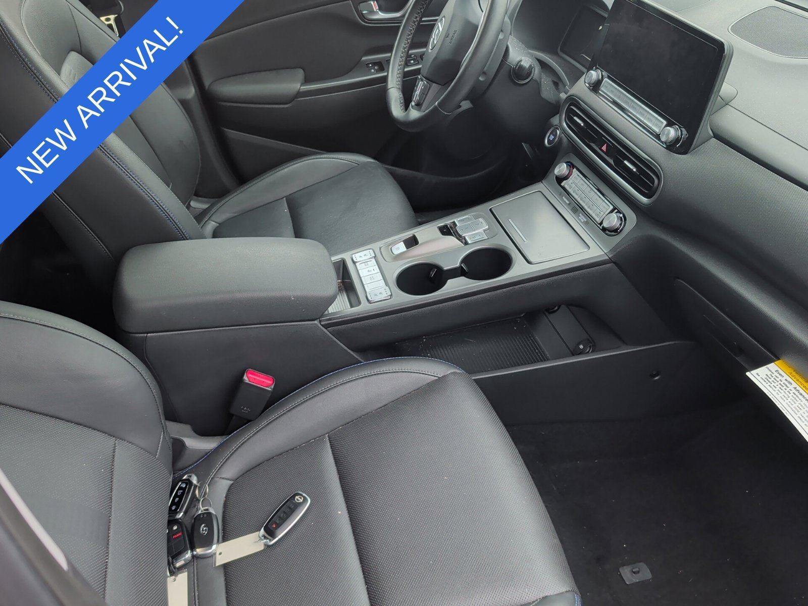 Used 2023 Hyundai Kona Limited FWD image 7