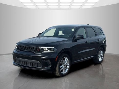 Certified 2023 Dodge Durango GT image 3