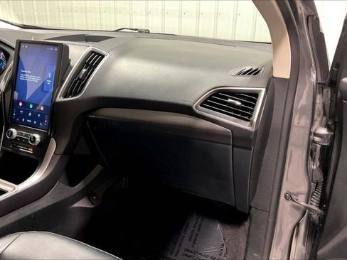 Used 2024 Ford Edge SEL image 16