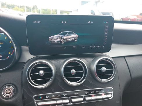 Used 2019 Mercedes-Benz C 300 4MATIC Sedan image 21