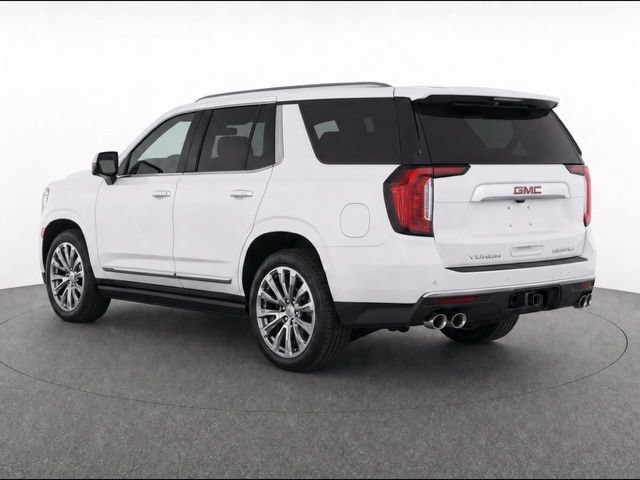 Certified 2022 GMC Yukon Denali w/ Denali Premium Package AWD/4WD image 4