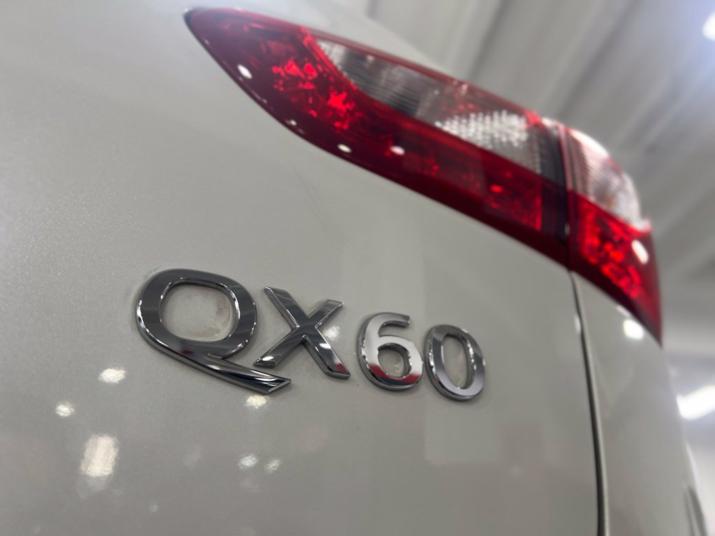 Used 2015 INFINITI QX60 Luxe w/ Deluxe Touring Package AWD/4WD image 10