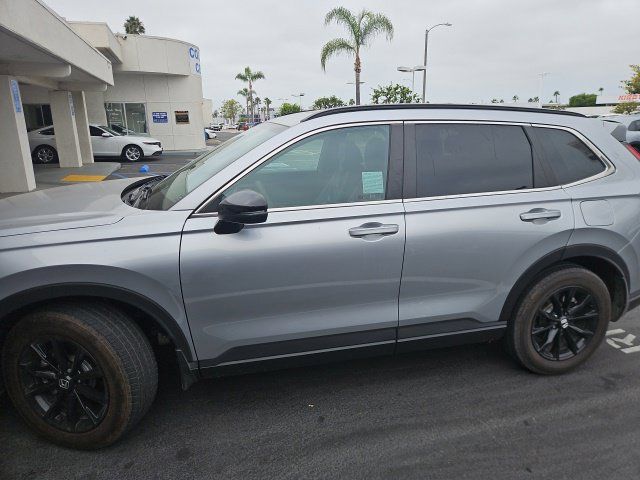 Used 2025 Honda CR-V Sport image 8