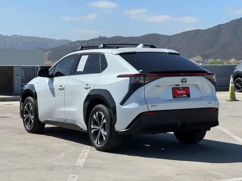 Used 2025 Toyota bZ4X AWD w/ Weather Package image 30