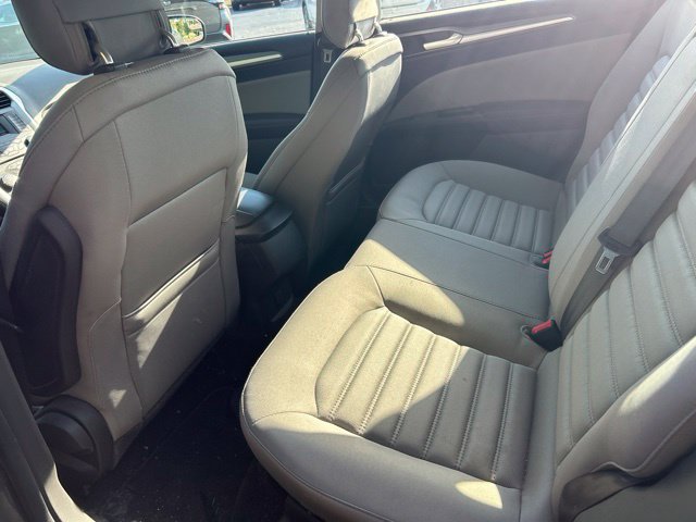 Used 2014 Ford Fusion S FWD image 12