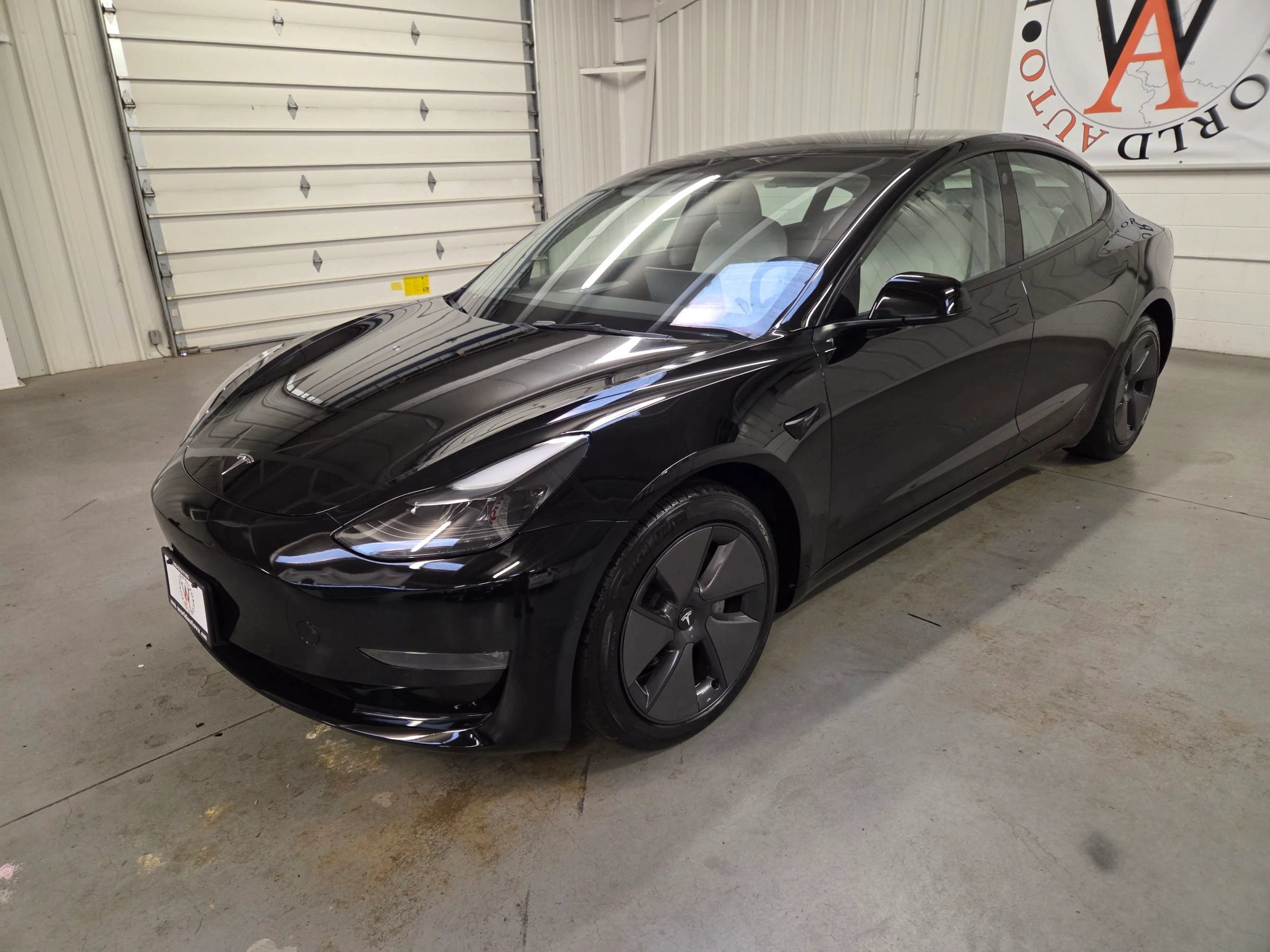 Used 2022 Tesla Model 3 Long Range AWD/4WD image 2