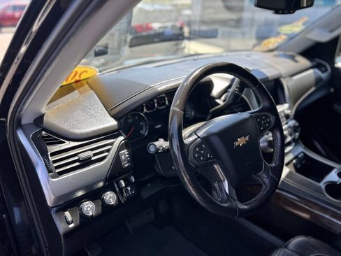 Used 2018 Chevrolet Tahoe LT w/ LT Signature Package AWD/4WD image 10