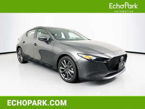 Used 2021 MAZDA MAZDA3 s image 1